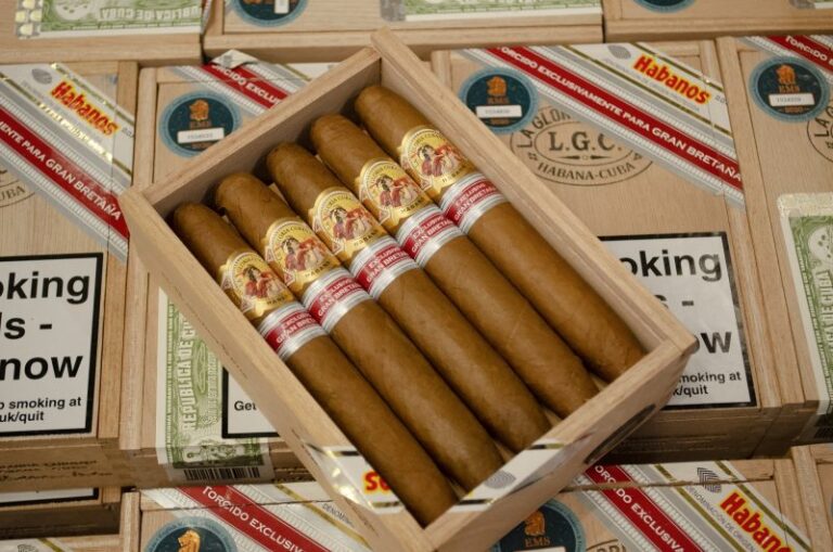 La Gloria Cubana Britanicas Extra dành riêng cho thị trường UK